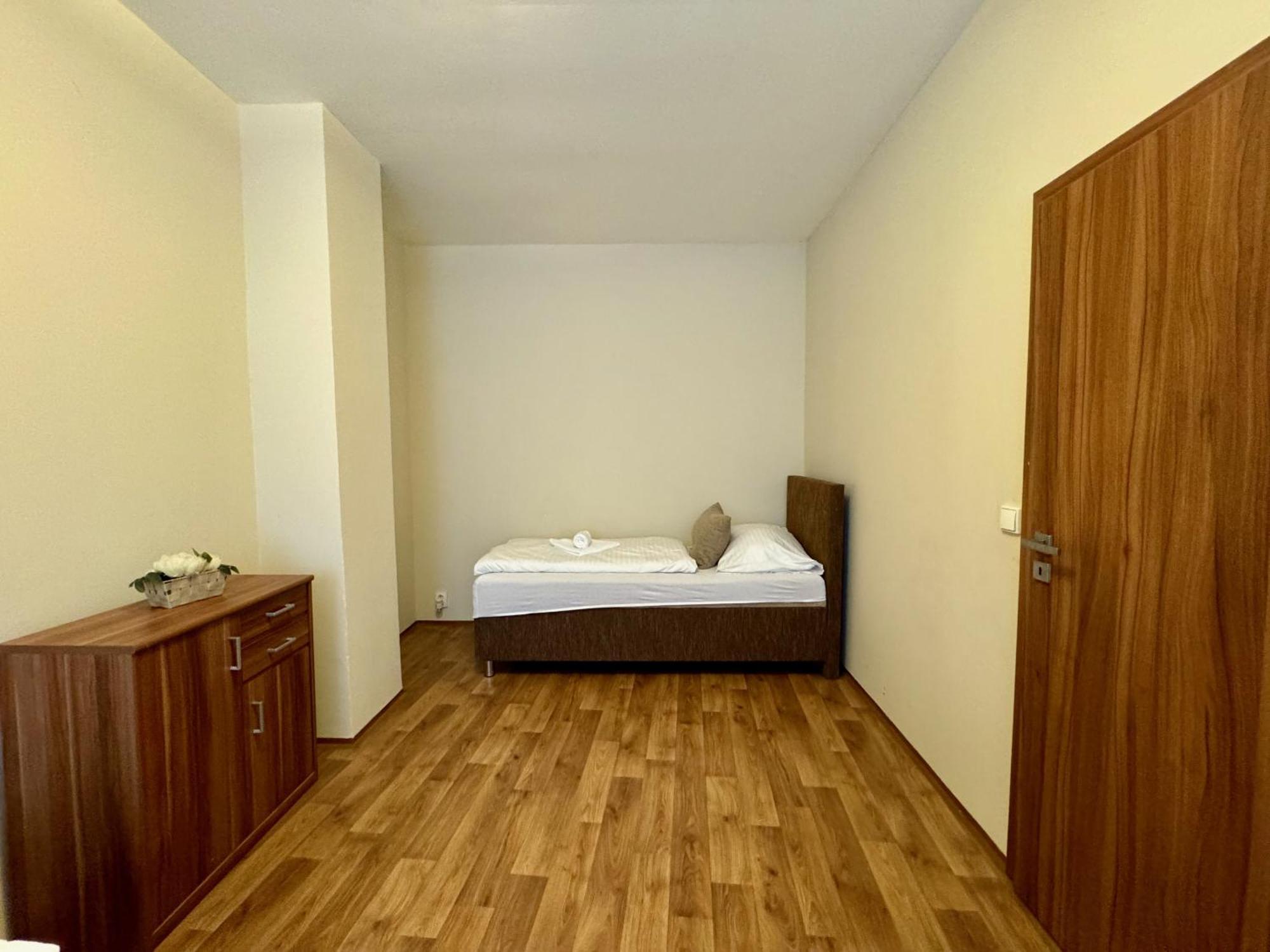Apartmany Laubeho Namesti Теплице Экстерьер фото